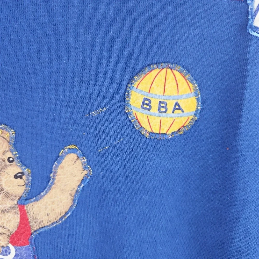 Vintage Jerzees Sweatshirt Boys Large 14-16 Bear Playing Basketball USA 90s BBA